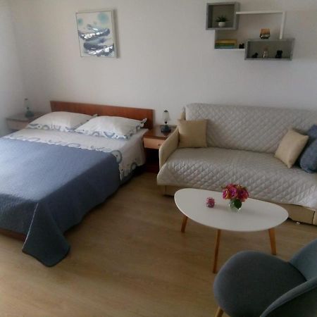 פודגורה Apartments And Rooms Niksa מראה חיצוני תמונה