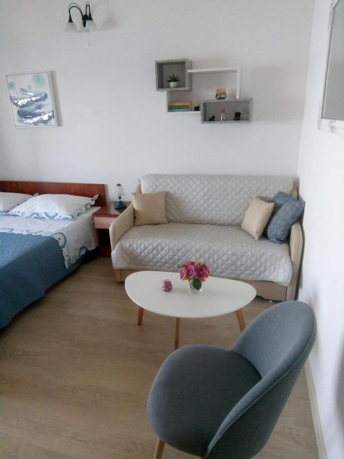 פודגורה Apartments And Rooms Niksa מראה חיצוני תמונה