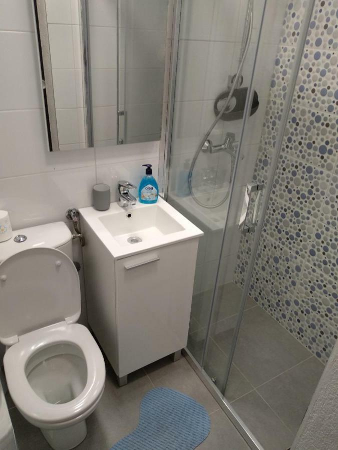 פודגורה Apartments And Rooms Niksa מראה חיצוני תמונה
