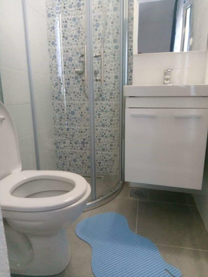 פודגורה Apartments And Rooms Niksa מראה חיצוני תמונה